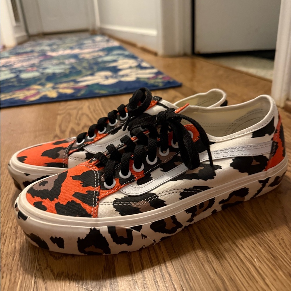 Vans Women's Sneakers - Black, Orange, White